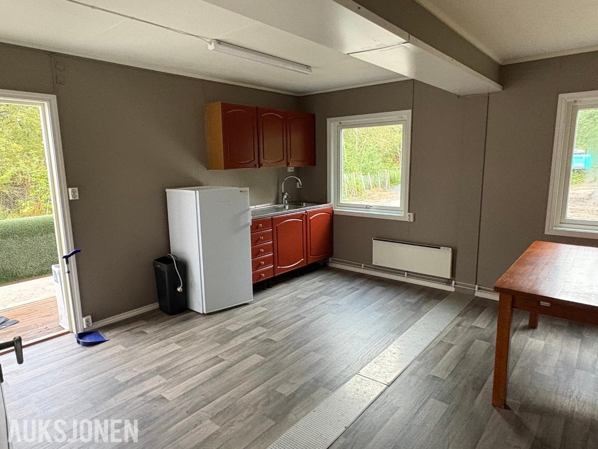 Brakke / mannskapsbrakke ca. 30 M2 - kjøkken, garderobe og WC - Mo i Rana